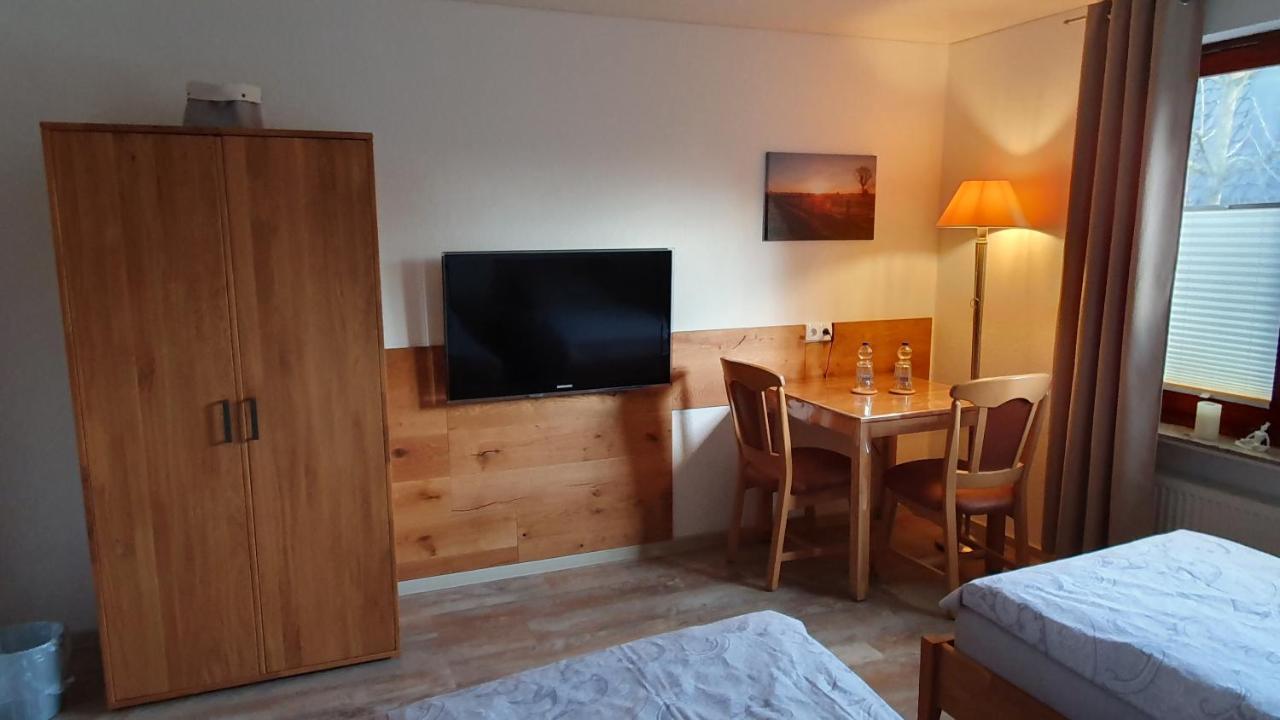 Ruhige Gastesuite Mit Fruhstuck Rhauderfehn Exterior photo