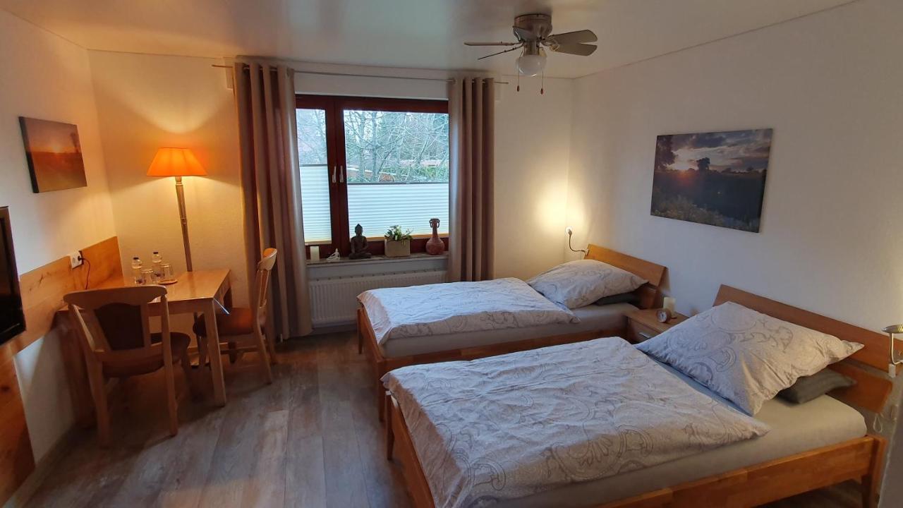 Ruhige Gastesuite Mit Fruhstuck Rhauderfehn Exterior photo